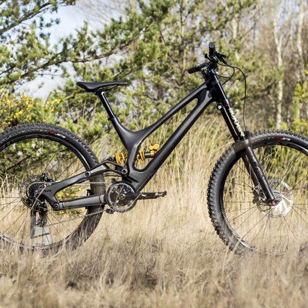 2020 specialized demo expert 29